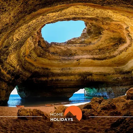 #001 Verissimo Flat By Holidays