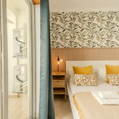 #001 Stylish Downtown Flat Walk To & Bars Daire *