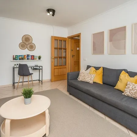 Apartamento #001 Stylish Downtown Flat Walk To & Bars Albufeira